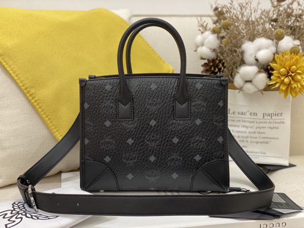 ??? ??????? Tote Bag Black