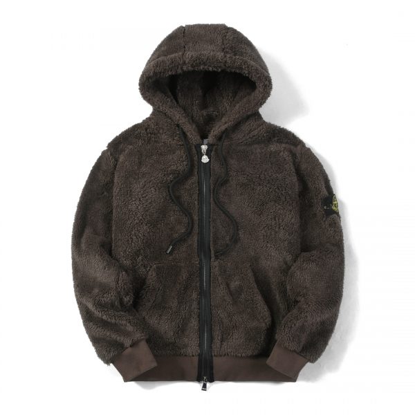 Moncler and Stone Island will unite under the concept of "beyond fashion, beyond luxury" (beyond fashion, beyond luxury)