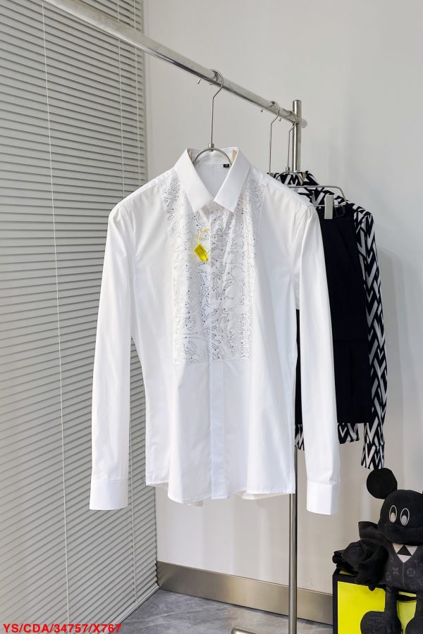 YSL haute couture The talented designer delved into the painting world full of overlapping narrative elements Intricate and orderly textured crafts