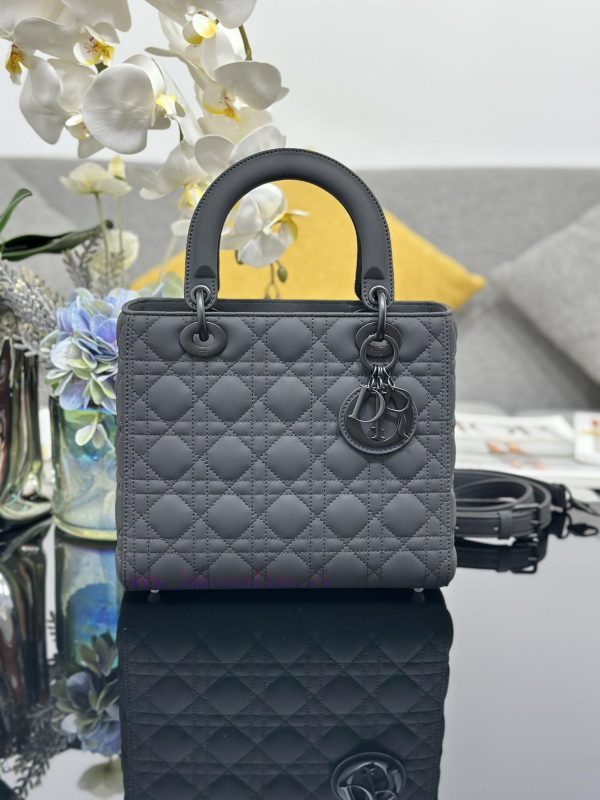 girl in dior | Lady Dior Five Grid Frosted Rattan Grain Cowhide Flip Style Handbag Paired With Shoulder Straps 82xdoxrj | μοντελα dior ελλαδα