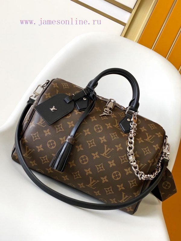 louis vuitton customized monogram t-shirts | Louis Vuitton Bags N87211 Ostrich Pattern M11495 Old Flower M12243The Black Speedy Soft 30 Boho Handbag Is Made Of bdna36mk | τσαντάκι luis vuitton