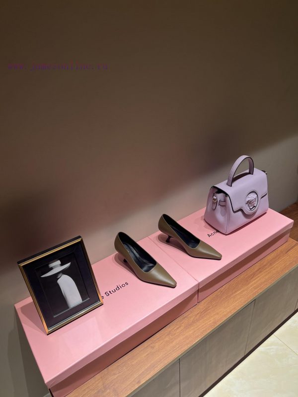 hall of brands παντοφλες | The mostThe row autumn and winter new high-heeled square headed cat heel high-heeled single rclb9ufl | nude christian dior site skroutz.gr