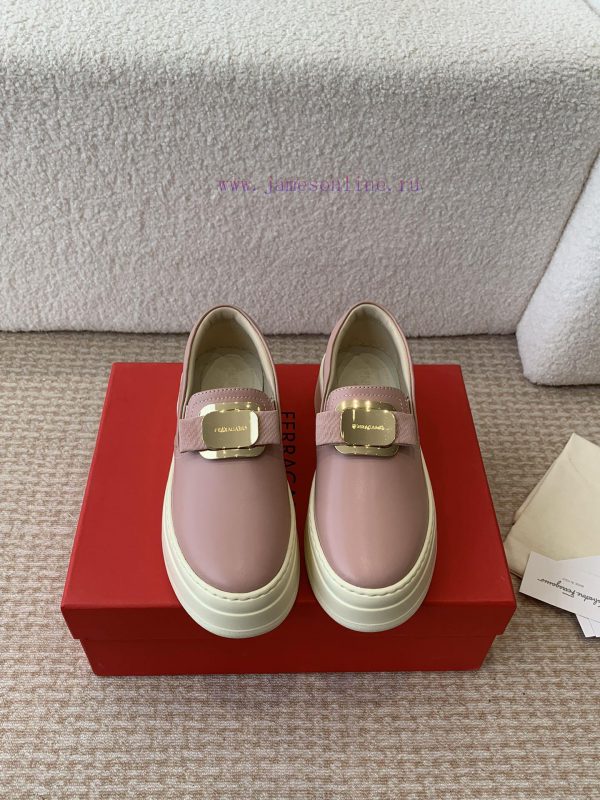 πεδιλα για κοριτσια prada | Ferragam * 24ss Ferragamo new version Vara bow soft patent leather loafersIts material is sufe4eu34w | yves saint laurent κρασι