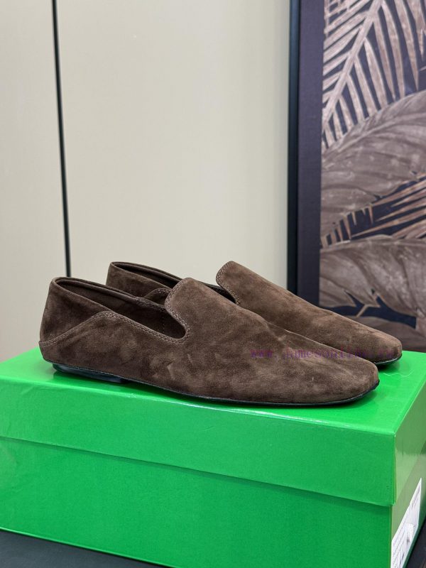 παποθτσια οου αλλαζουν τακουνια | BV | Winter24 Women's Shoes AdamoGiant, huge, huge, comfortableSuede is definitely a must-ha6vsf9su5 | δερματινα σανδαλια χονδρικη