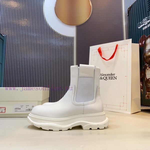 πεδιλα για τα πρωτα βηματα | Alexander McQueen's Top Board New Year Shoes Launch One After Another [Sun] [Celebration] [Cezftv1ao | daddy4k-gianna dior