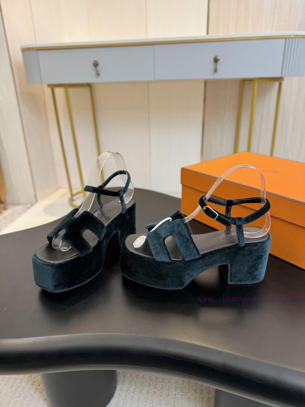 καινουργιεσ παντοφλες | Hermes Isabella 2025 Sandal Collection - Fashionable and Versatile, Super Comfortable, Everysimzkij1 | prada χειμωνας 2025-2025