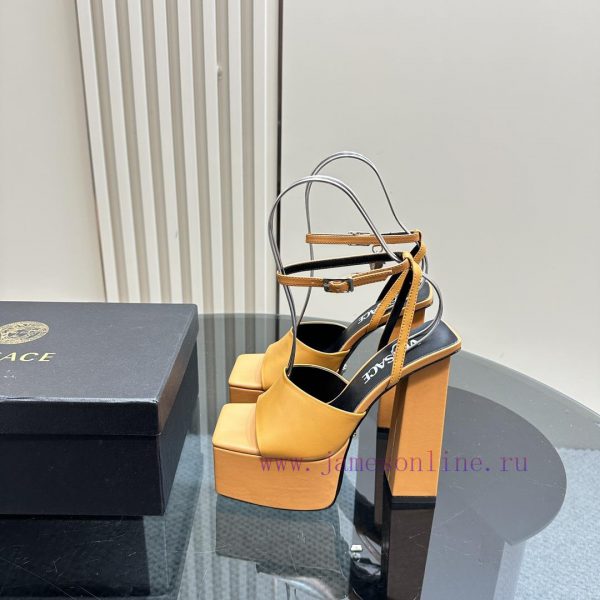βαβουλασ πεδιλα | Versace | Versace New CollectionHentian High Heels Waterproof Platform High HeelsNumerous ceinqpe6nm | prada vintage photos