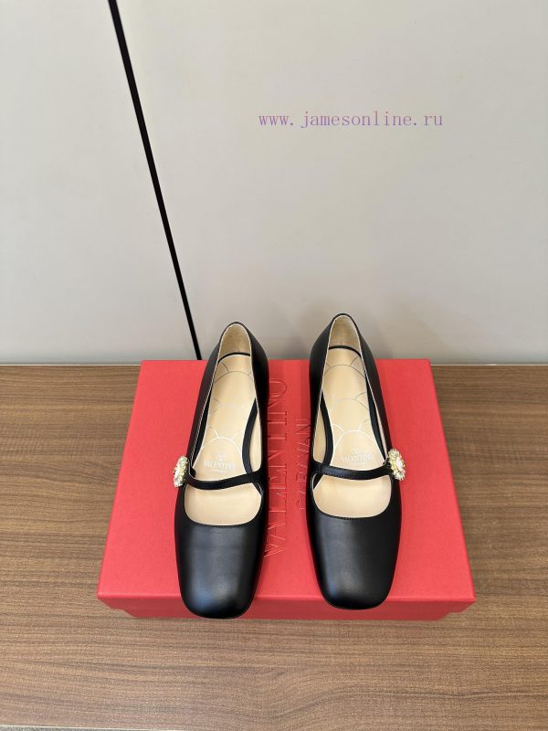 skroutz παιδικα πεδιλα | Valentino VT25ss Malizhen Low Heel Fashion Single ShoeUnparalleled quality and workmanship, 8h8aoeu7 | yves saint laurent arr vmata