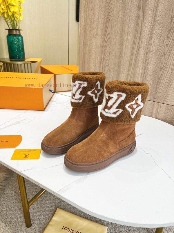 τακούνι εξπρές mediterranean cosmos | p. Classic Lv snow boots are made of handmade patchwork fabric, and each pair of shoes consuos9zd3p2 | fondazion prada cars