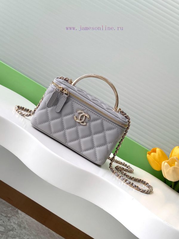 σακακι chanel τιμη | Chanel Bag 24K Limited Edition Diamond Handle Long Box Bag Makeup Slant Cross Bag with Diamo mt64mi0e | 2024 chanel sandals