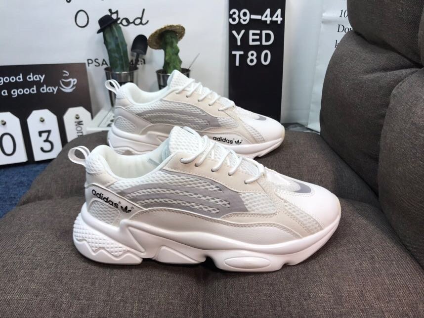 burberry lip velvet military red