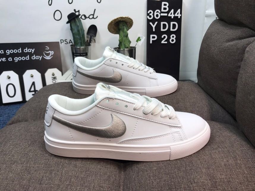 burberry london notes